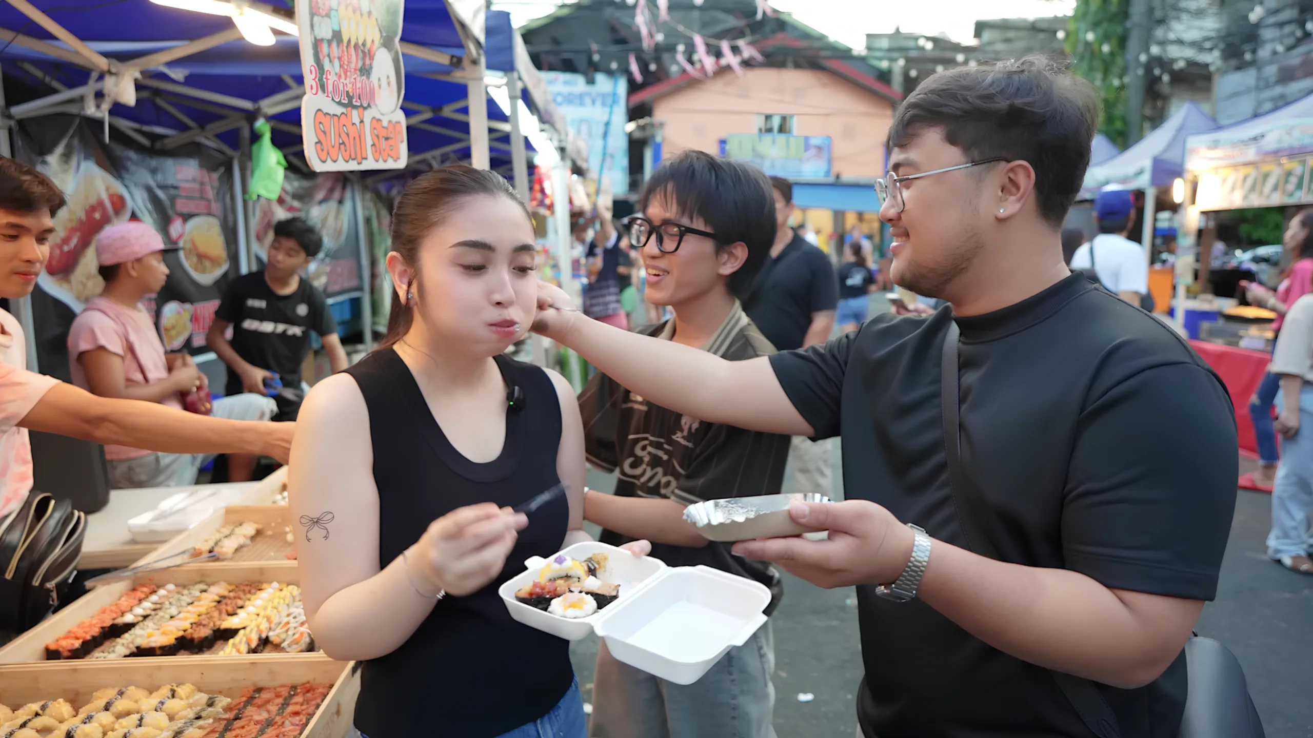 Bea Borres faces online criticism over her food review vlog at Fusion Alley Food Park in Manila.
