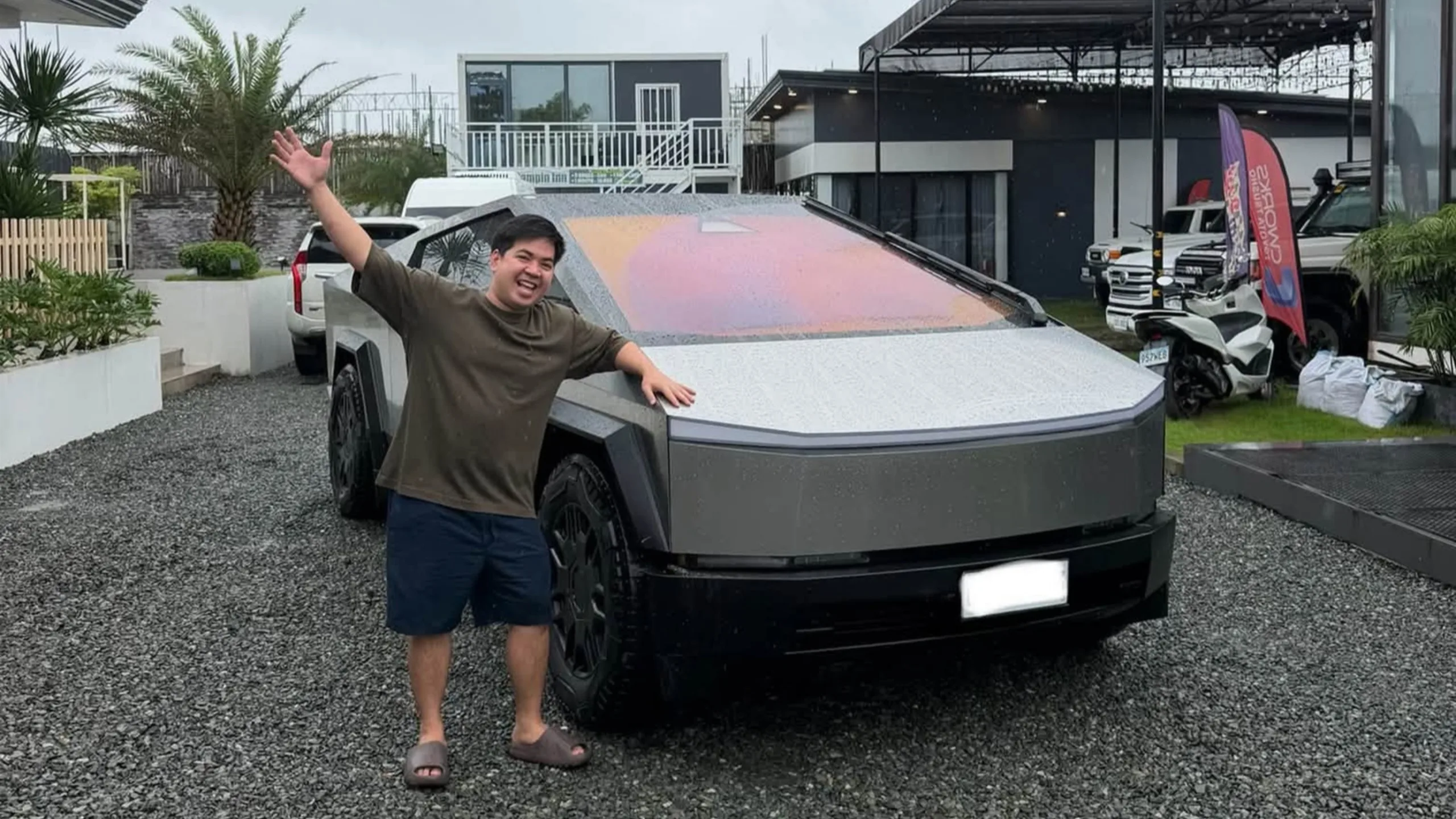 Content creator Ser Geybin shows off his new Tesla Cybertruck.