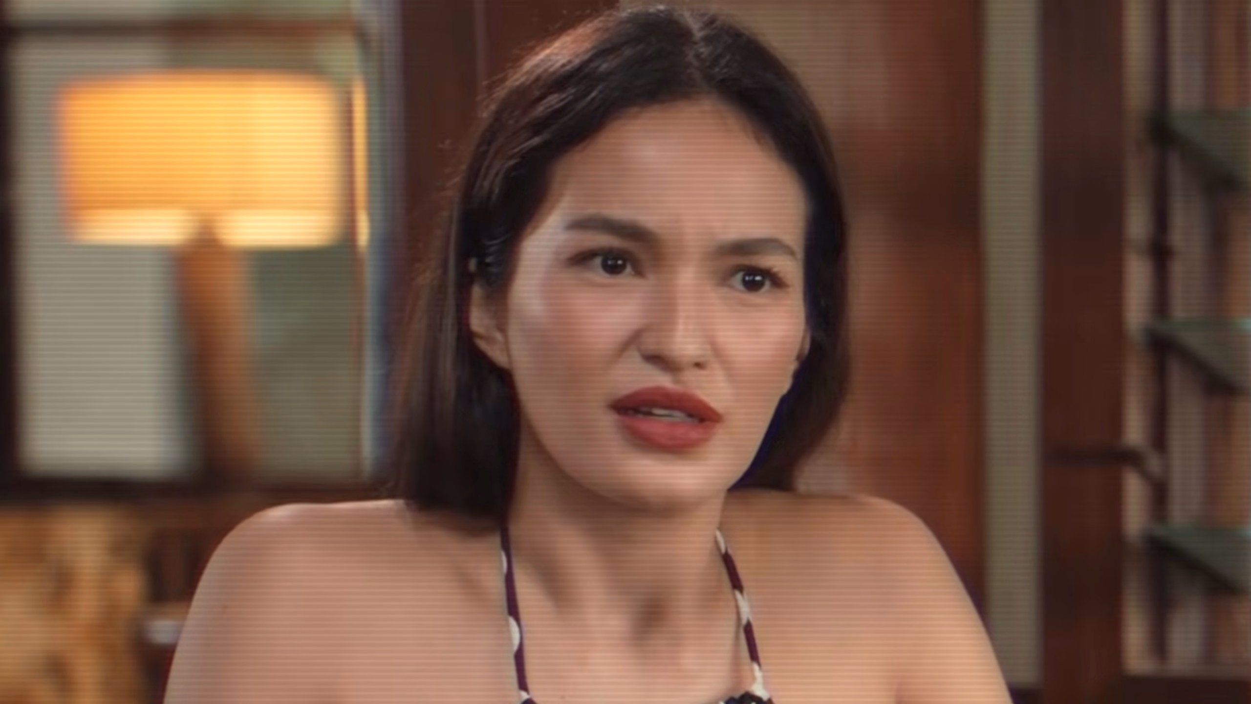 Sarah Lahbati discusses Annabelle and Barbie dolls during an interview with Darryl Yap.